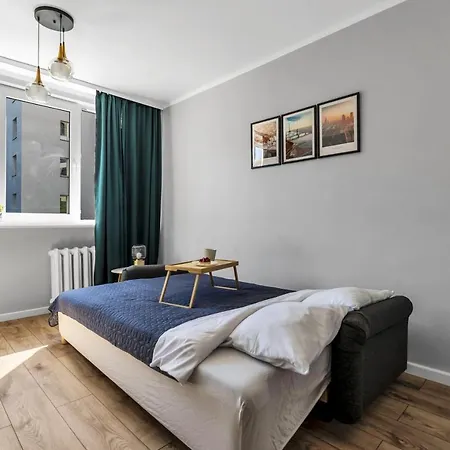 City Center Studio - Park, Subway Nearby - By Rentujemy Daire *