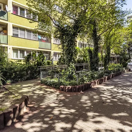 City Center Studio - Park, Subway Nearby - By Rentujemy Βαρσοβία